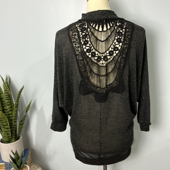 Rewind cardigan sweater size medium - Picture 4 of 6